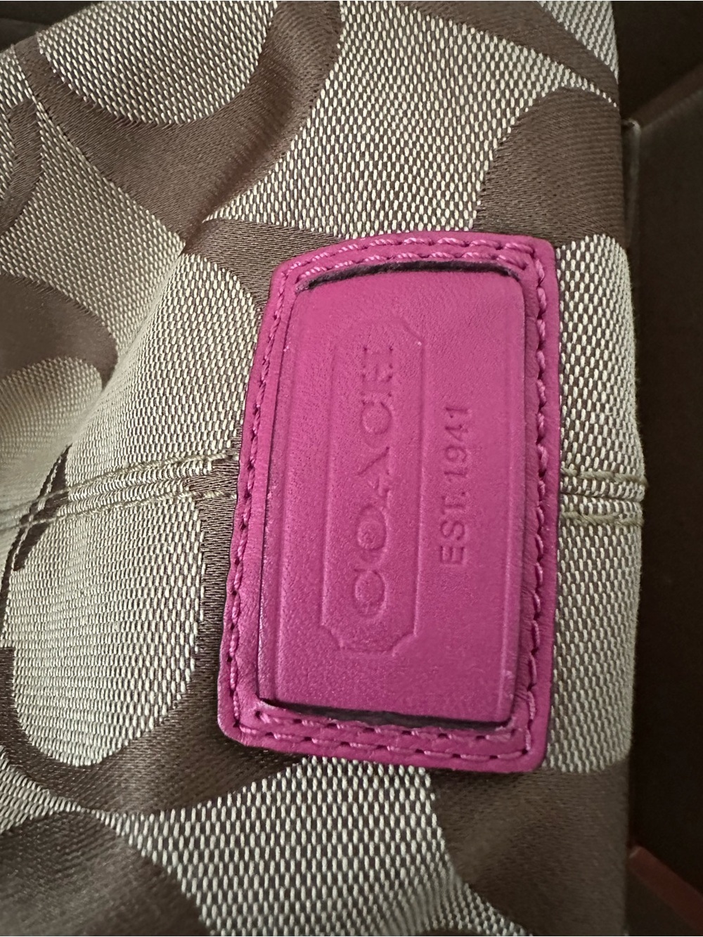 Coach Mono Shoulder Bag - Picture 6 of 15